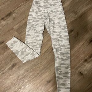 Aerie Women's Gray Camouflage Leggings
